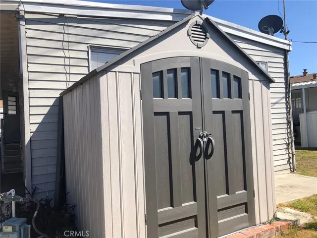 16601 S Garfield Avenue 204, Paramount, California 90723