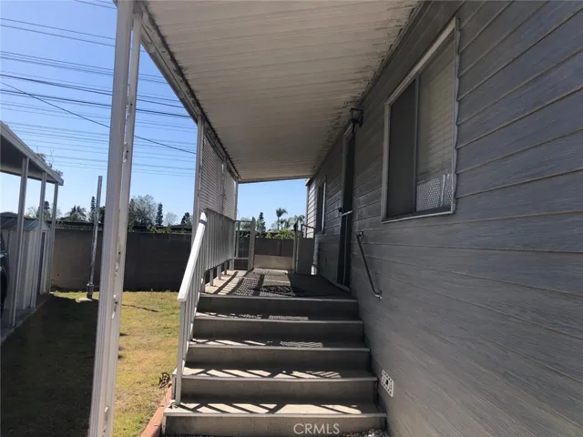 16601 S Garfield Avenue 204, Paramount, California 90723