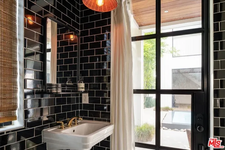 848 N Gardner Street, Los Angeles, California 90046
