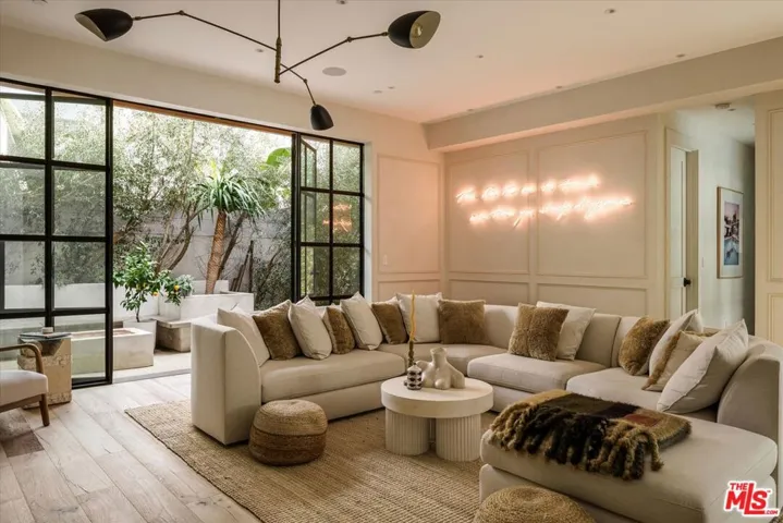 848 N Gardner Street, Los Angeles, California 90046