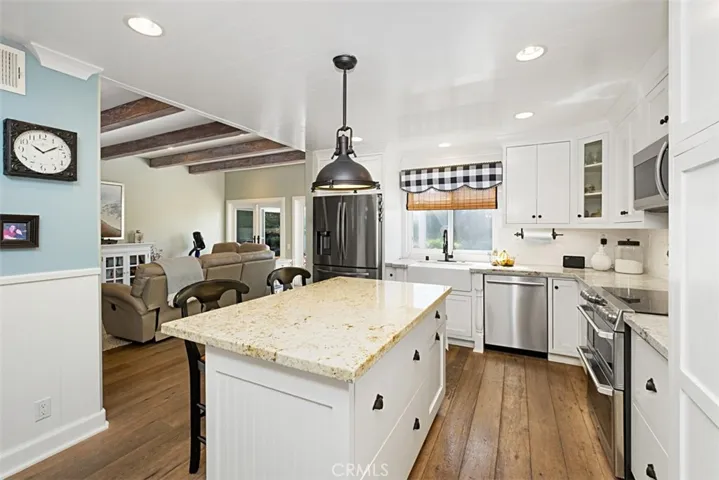 Large kitchen island with seating.