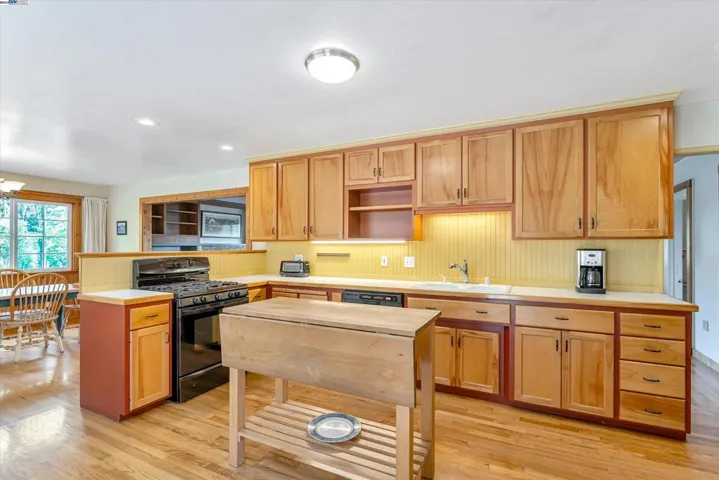 6365 Wright St, Felton, California 95018