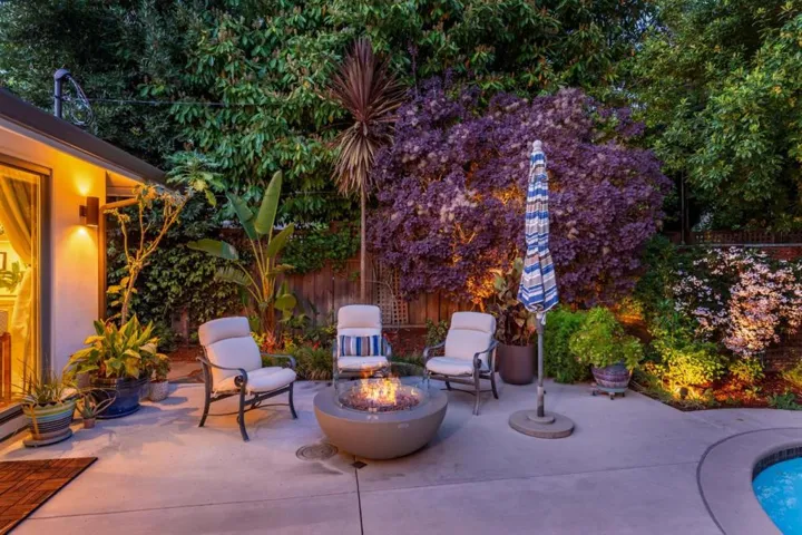 345 Claremont Way, Menlo Park, California 94025