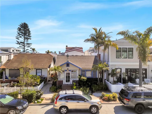117 E Bay Avenue, Newport Beach, California 92661