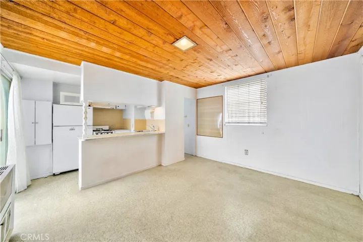 117 E Bay Avenue, Newport Beach, California 92661