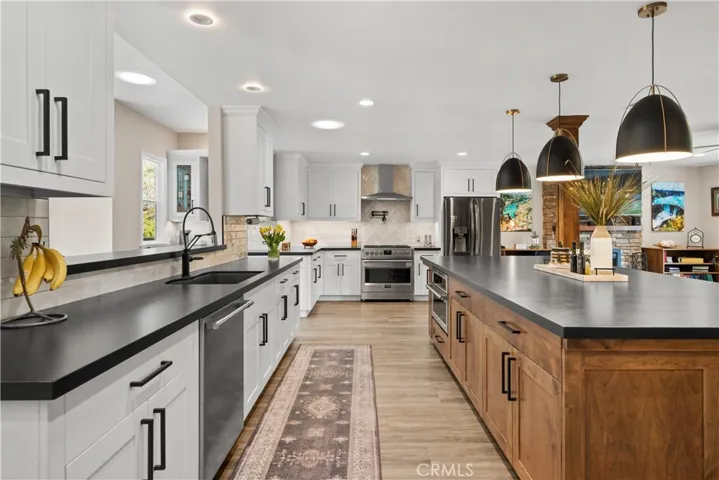 649 Fairway Drive, Redlands, California 92373