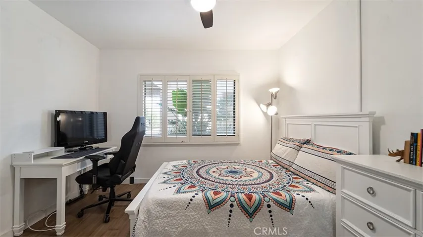 140 The Village 211, Redondo Beach, California 90277