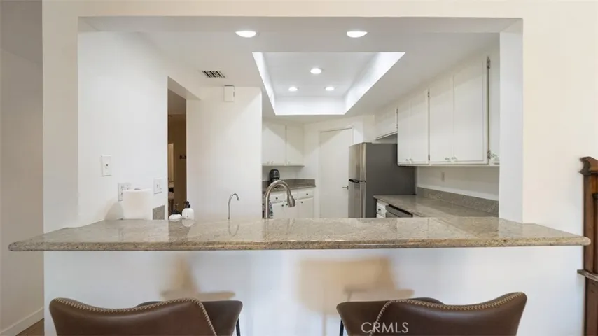 140 The Village 211, Redondo Beach, California 90277