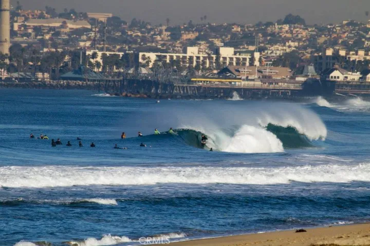 140 The Village 211, Redondo Beach, California 90277