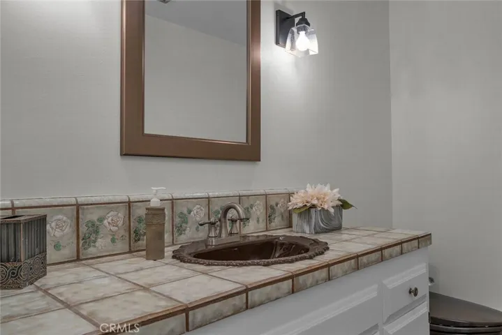 29711 Grandpoint Lane, Rancho Palos Verdes, California 90275