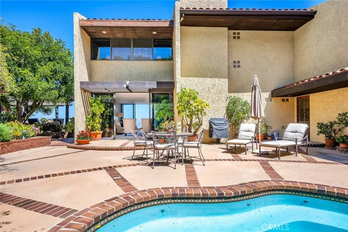 29711 Grandpoint Lane, Rancho Palos Verdes, California 90275