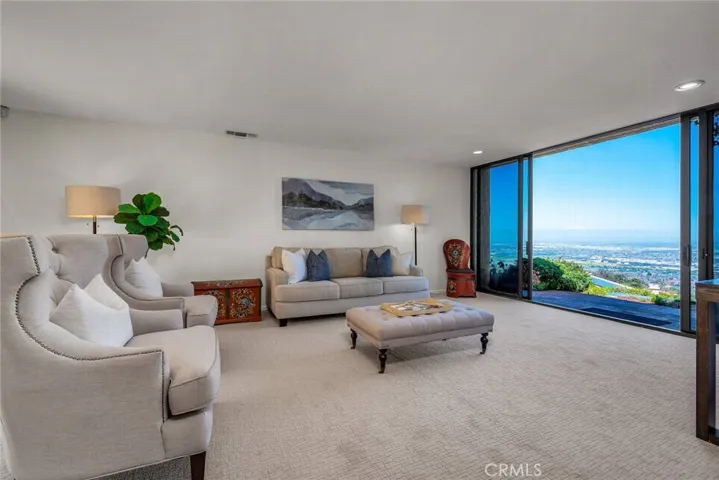 29711 Grandpoint Lane, Rancho Palos Verdes, California 90275