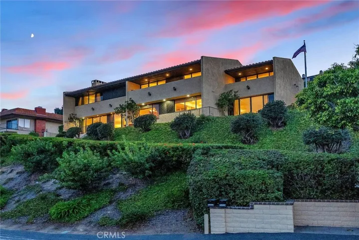 29711 Grandpoint Lane, Rancho Palos Verdes, California 90275