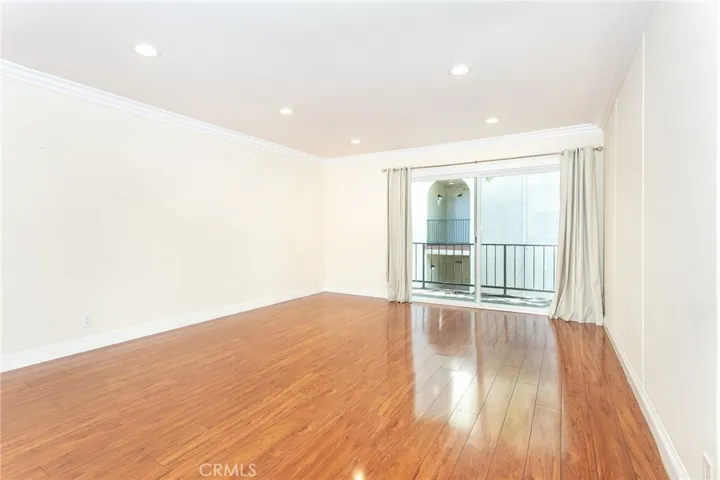 5460 White Oak Avenue K304, Encino, California 91316