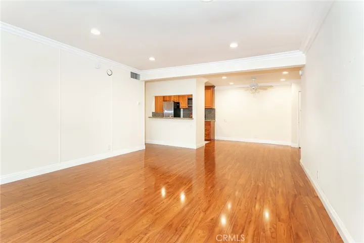 5460 White Oak Avenue K304, Encino, California 91316