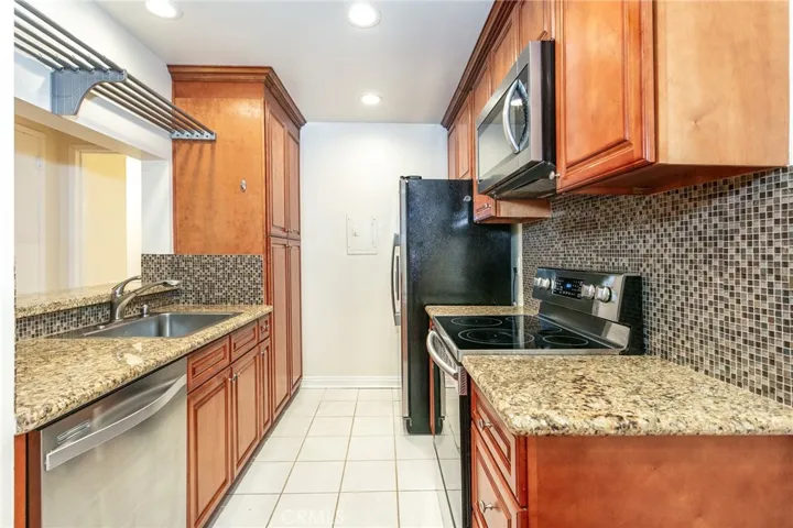 5460 White Oak Avenue K304, Encino, California 91316