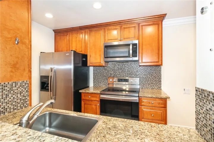 5460 White Oak Avenue K304, Encino, California 91316