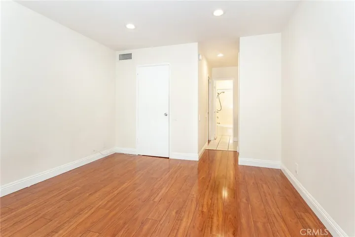5460 White Oak Avenue K304, Encino, California 91316