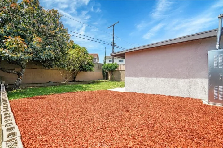 262 W 235th Street, Carson, California 90745