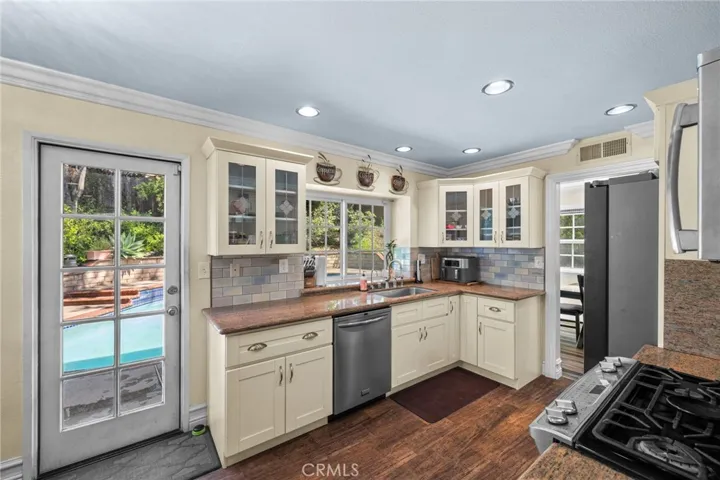 11154 Kenyon Way, Rancho Cucamonga, California 91701