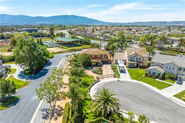 8224 Fieldstream Court, Eastvale, California 92880