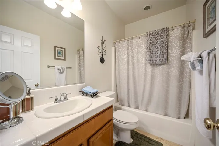 8224 Fieldstream Court, Eastvale, California 92880