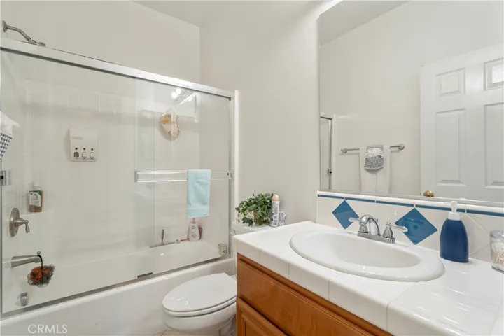 8224 Fieldstream Court, Eastvale, California 92880