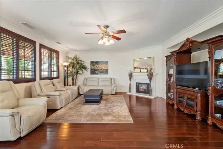 8224 Fieldstream Court, Eastvale, California 92880