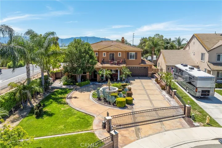8224 Fieldstream Court, Eastvale, California 92880