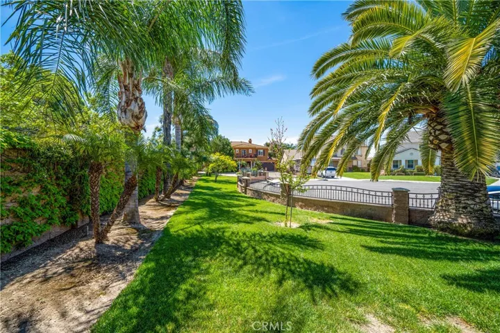 8224 Fieldstream Court, Eastvale, California 92880