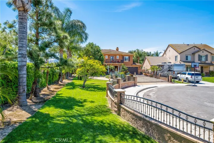 8224 Fieldstream Court, Eastvale, California 92880