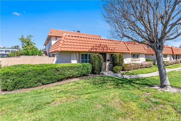 SINGLE LEVEL HOME WITH ONLY ONE TINY STEP AND NO ONE ABOVE OR BELOW, FEELS LIKE A DETACHED HOUSE FOR A GREAT PRICE.