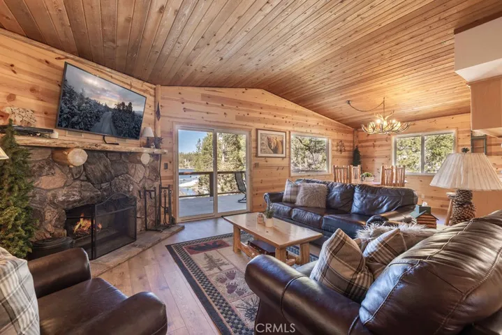 721 Cove Drive, Big Bear, California 92315
