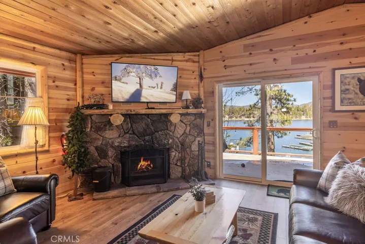 721 Cove Drive, Big Bear, California 92315