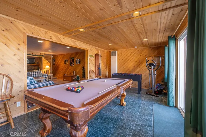 721 Cove Drive, Big Bear, California 92315