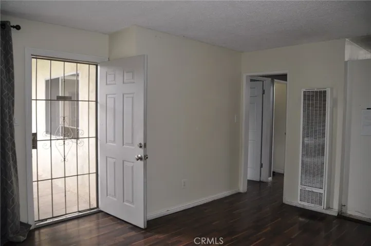 3325 Santa Fe Avenue 114, Long Beach, California 90810