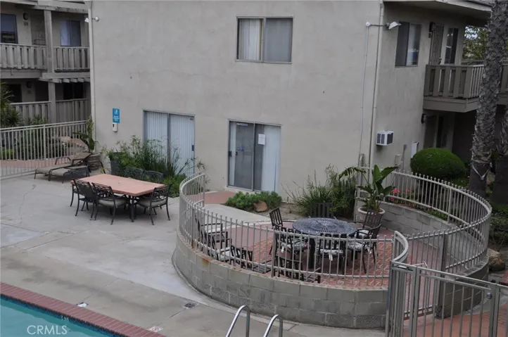 3325 Santa Fe Avenue 114, Long Beach, California 90810