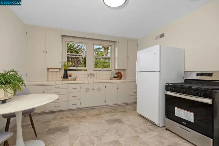 2195 Grant St, Concord, California 94520