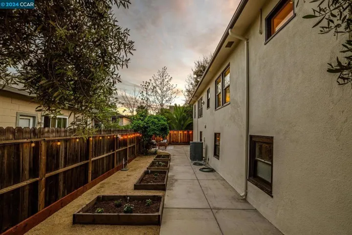 2195 Grant St, Concord, California 94520
