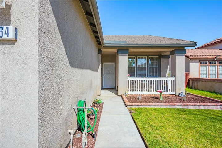 1864 Rue Chablis, San Jacinto, California 92583