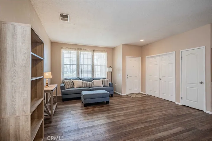 1864 Rue Chablis, San Jacinto, California 92583