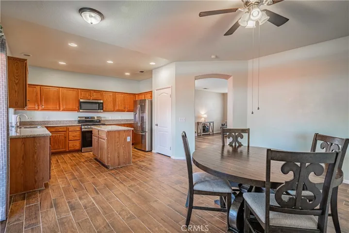 1864 Rue Chablis, San Jacinto, California 92583