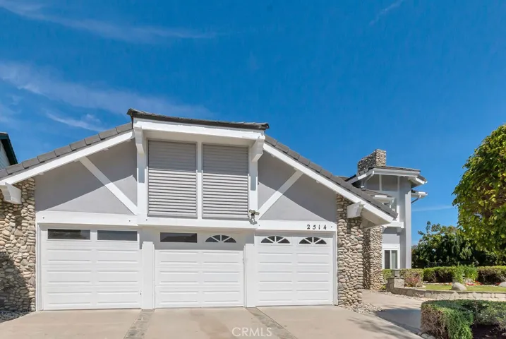 3-Car Garage