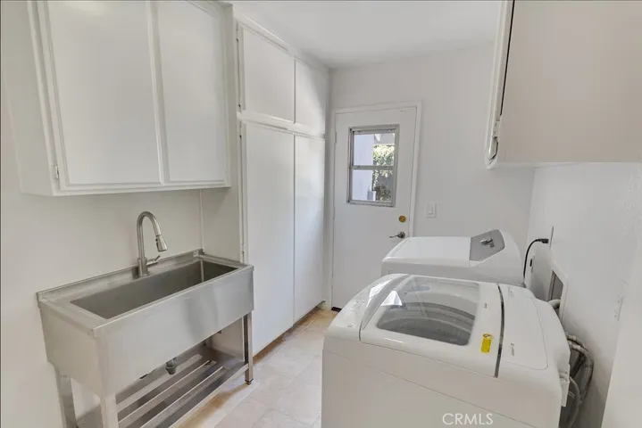 Laundry/utility room