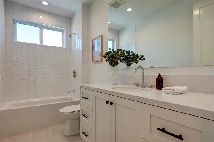 2420 Sebald Avenue, Redondo Beach, California 90278