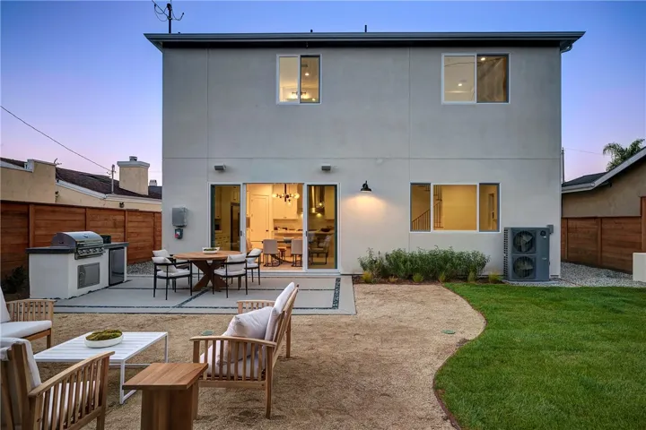 2420 Sebald Avenue, Redondo Beach, California 90278