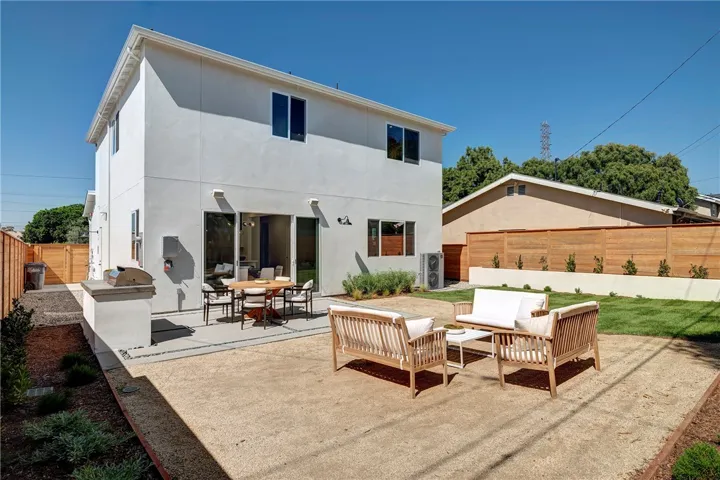 2420 Sebald Avenue, Redondo Beach, California 90278