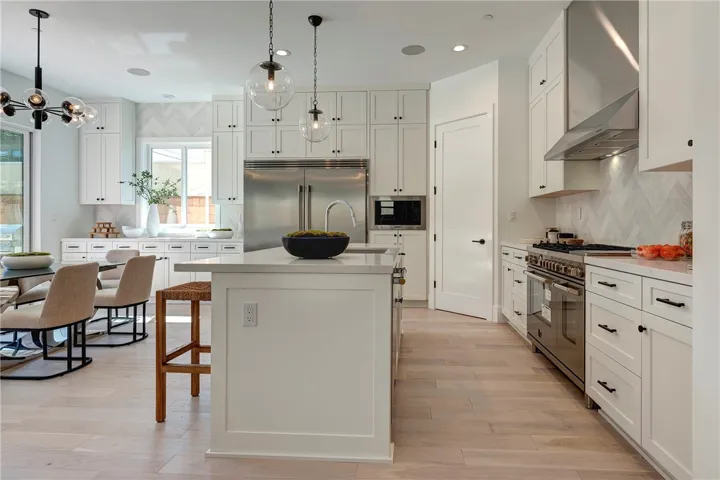2420 Sebald Avenue, Redondo Beach, California 90278