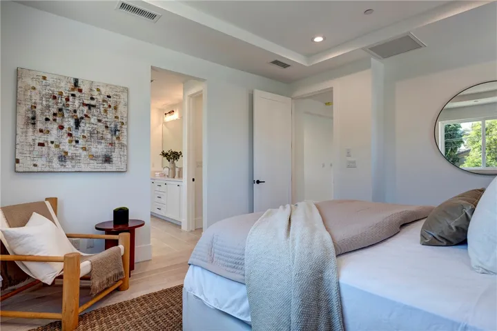 2420 Sebald Avenue, Redondo Beach, California 90278