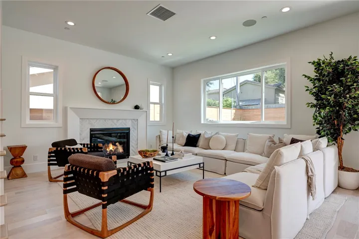 2420 Sebald Avenue, Redondo Beach, California 90278